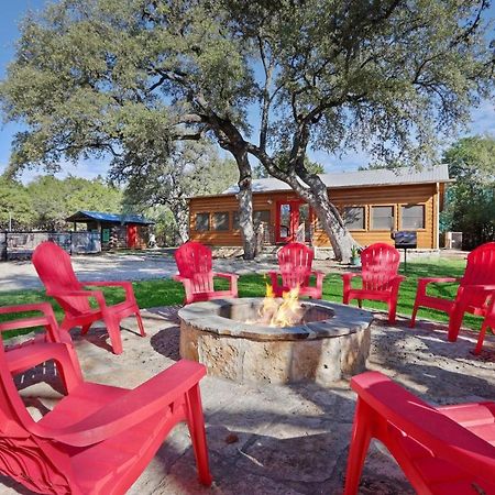 Wimberley Log Cabins Resort And Suites- Unit 2 ภายนอก รูปภาพ