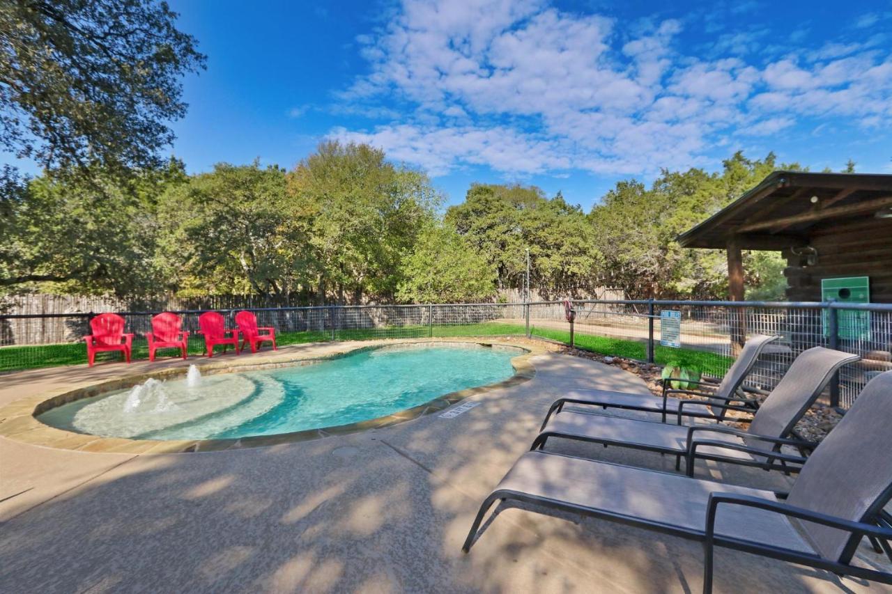 Wimberley Log Cabins Resort And Suites- Unit 2 ภายนอก รูปภาพ