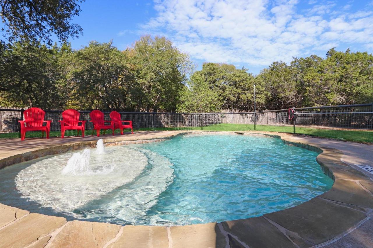 Wimberley Log Cabins Resort And Suites- Unit 2 ภายนอก รูปภาพ